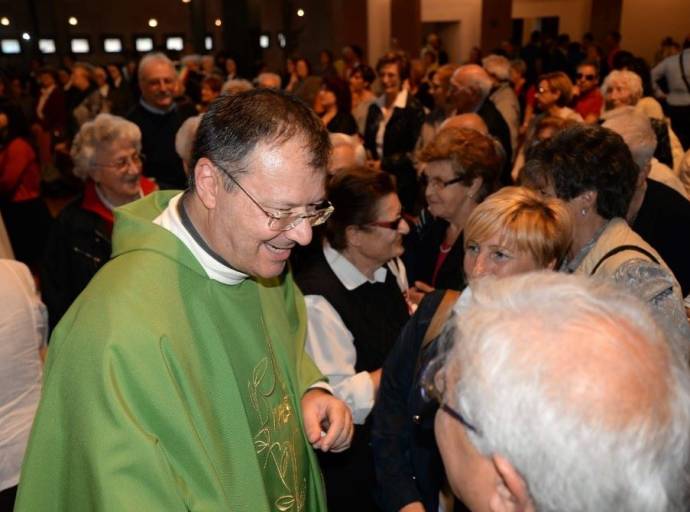 Cordoglio a Borgaro per la morte di don Daniele Bortolussi. La parrocchia lo ricorda attraverso aneddoti e testimonianze